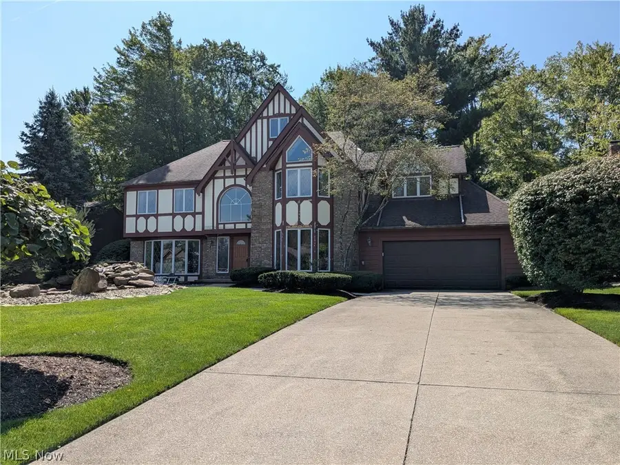 32760 Shadowbrook Drive, Solon, OH 44139 - #3