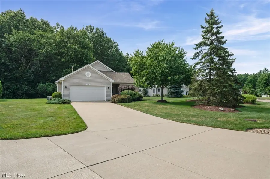 4250 Reserve Way, Avon, OH 44011 - #2