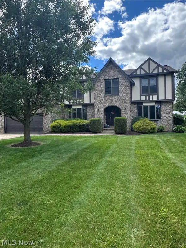 3874 April Drive, Uniontown, OH 44685