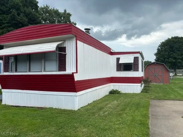 230 Windchaser Se Lane, New Philadelphia, OH 44663 - #3