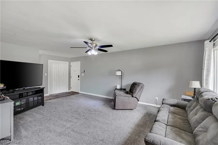 4340 Nottingham Avenue, Youngstown, OH 44511 - #3