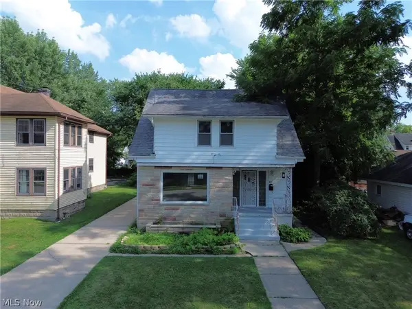 827 Kinsman Nw Street, Warren, OH 44483