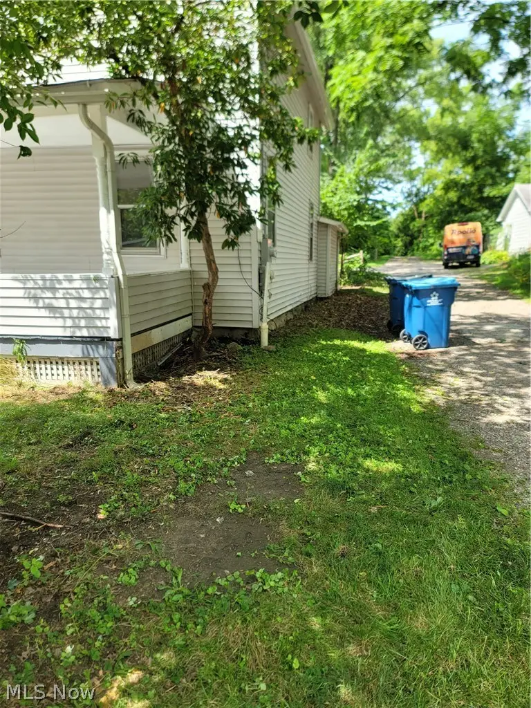 129 W Oak Street, Kent, OH 44240 - #2
