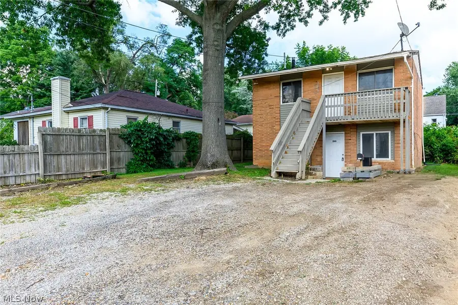 2045-2047 20th Sw Street, Akron, OH 44314 - #2
