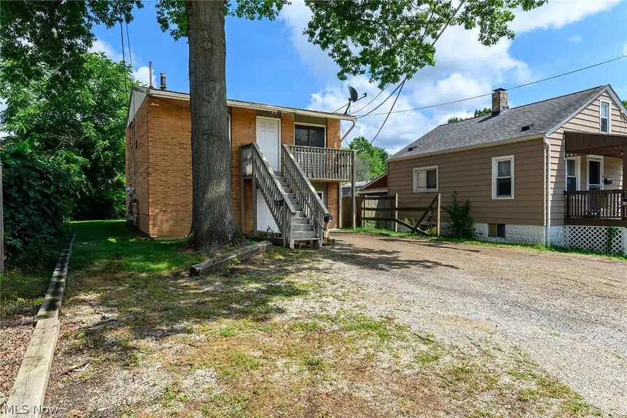 2045-2047 20th Sw Street, Akron, OH 44314 - #3