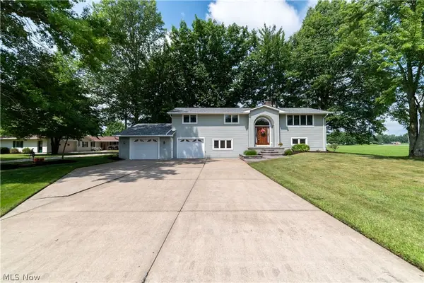 6590 Duck Creek Road, Berlin Center, OH 44401