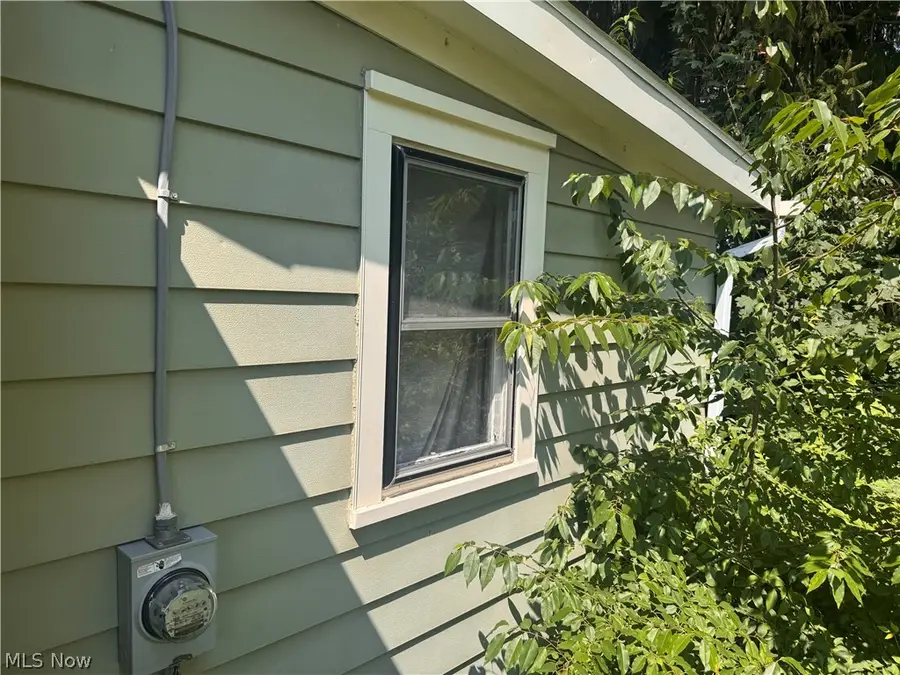 1561 Simcoe Avenue, Akron, OH 44305 - #2