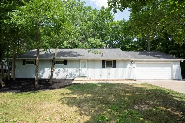 25429 Tyndall Falls Drive, Olmsted Falls, OH 44138