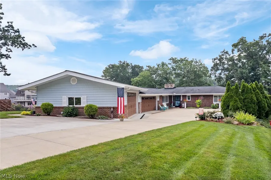114 Lake Front Drive, Green, OH 44319 - #2