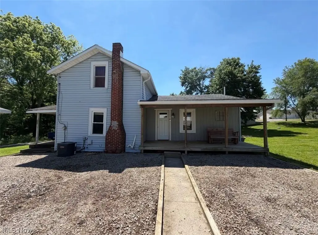 302 3rd Se Avenue, Beach City, OH 44608 - #1