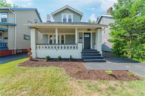 3366 Tullamore Road, Cleveland Heights, OH 44118