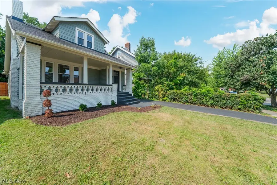 3366 Tullamore Road, Cleveland Heights, OH 44118 - #2
