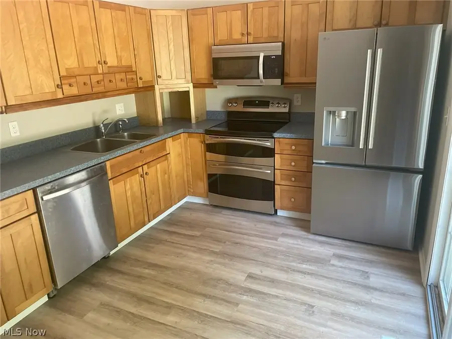 26150 Raintree Boulevard, Olmsted Falls, OH 44138 - #2
