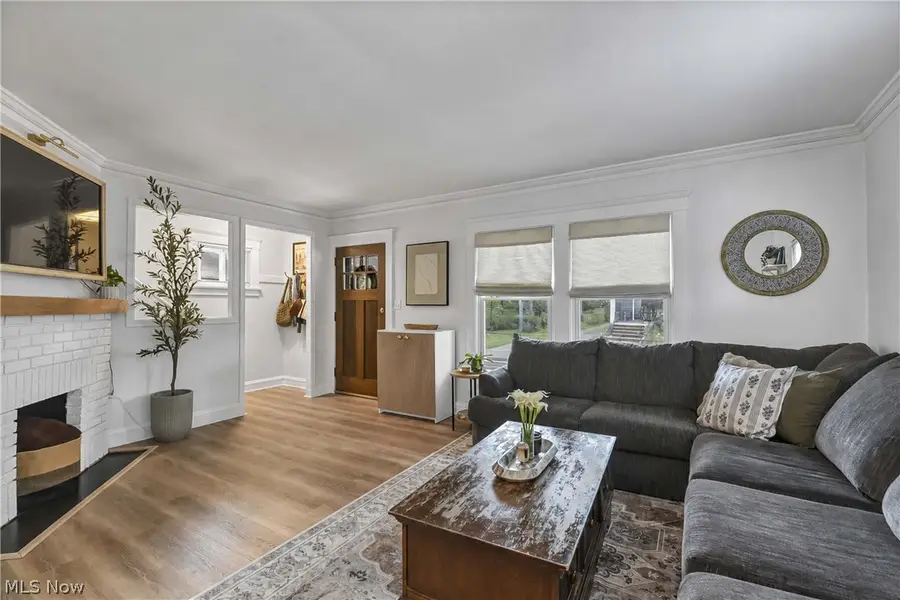 2088 Elmwood Avenue, Lakewood, OH 44107 - #2