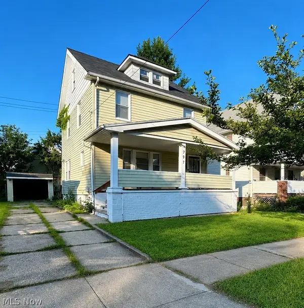 797 Alhambra Road, Cleveland, OH 44110