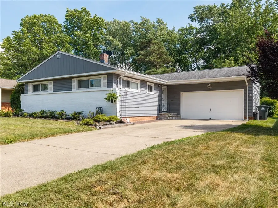 4888 N Sedgewick Road, Lyndhurst, OH 44124 - #2