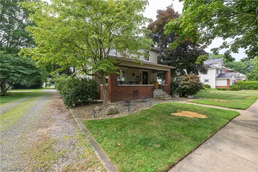 314 E 13th Street, Dover, OH 44622 - #3