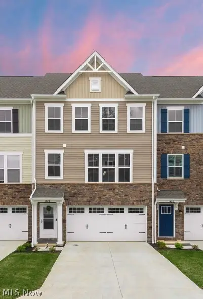 1422 Chateau Place, Avon, OH 44011