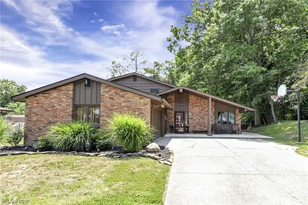 6815 Parkgate Oval, Seven Hills, OH 44131