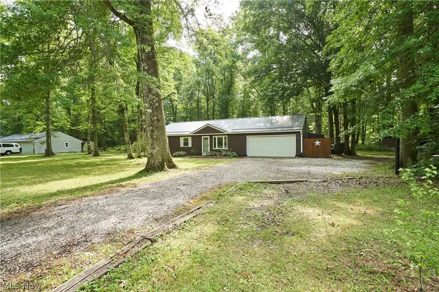 18550 Shaw Road, Chagrin Falls, OH 44023 - #2