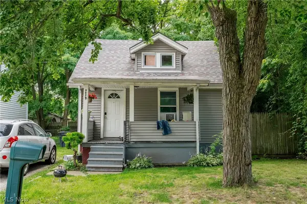 982 Eva Avenue, Akron, OH 44306