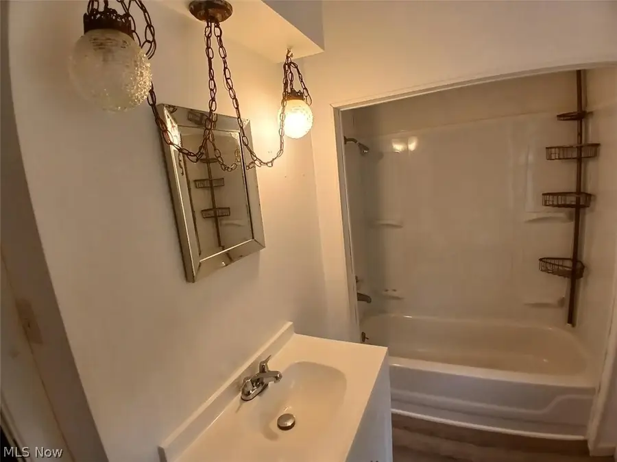 3703 Dawning Avenue, Cleveland, OH 44109 - #3