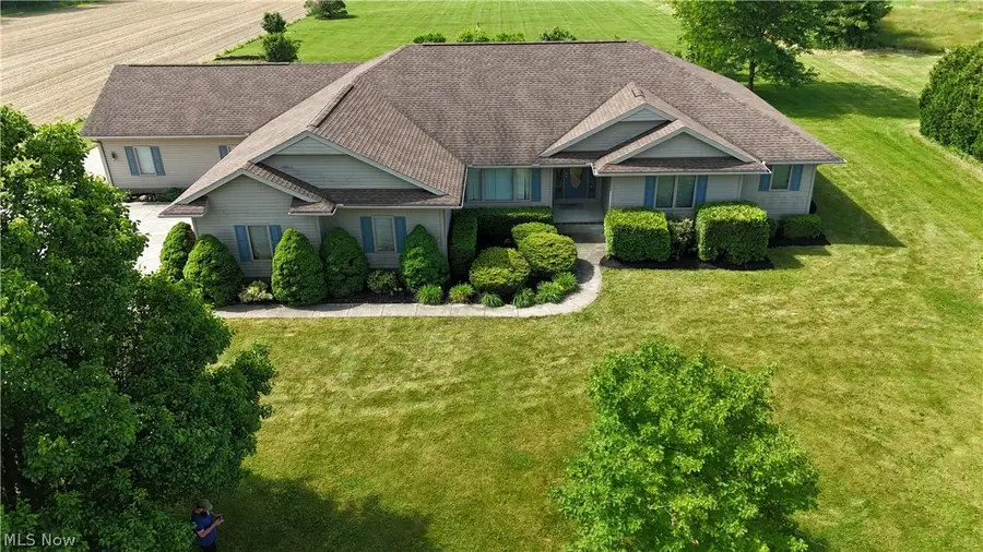 7300 Neff Road, Valley City, OH 44280 - #2