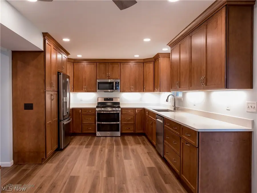 1127 Maple Avenue, Madison, OH 44057 - #2