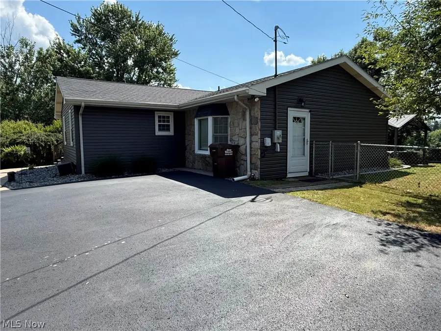 16781 Artistic Drive, East Liverpool, OH 43920 - #3