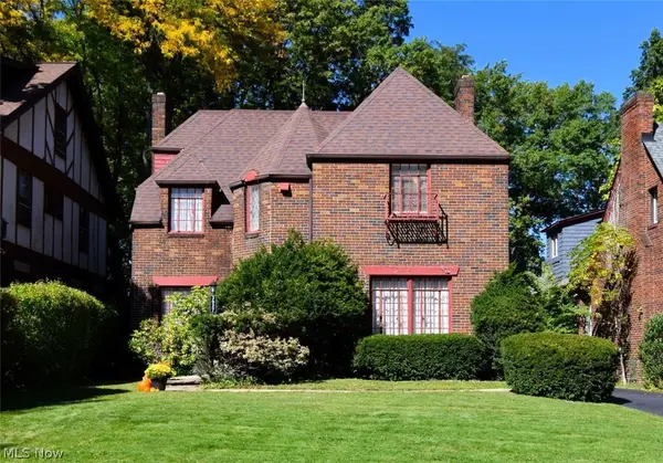 3027 Euclid Heights Boulevard, Cleveland Heights, OH 44118