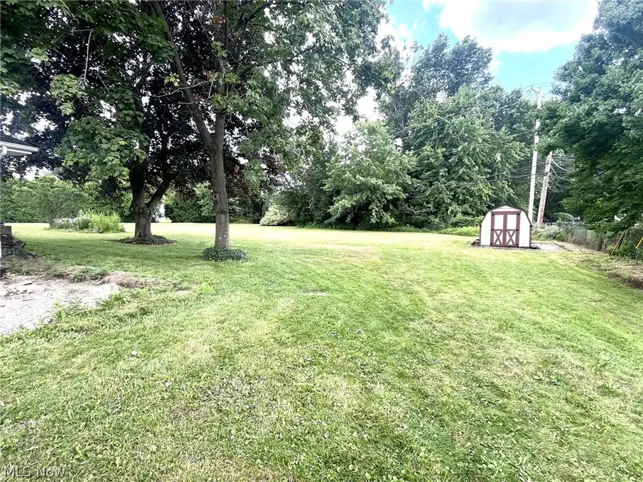 4423 Barrington Drive, Austintown, OH 44515 - #3
