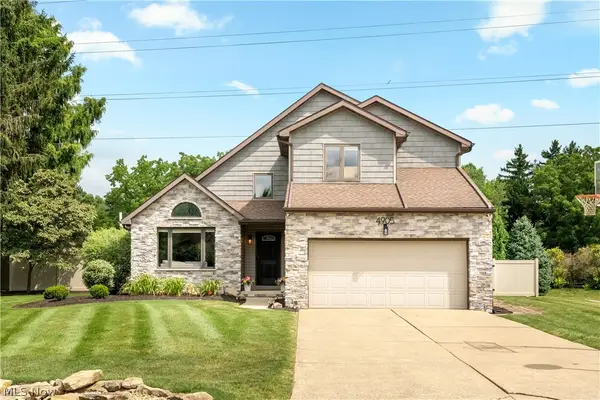 4905 Glenridge Ne Circle, Canton, OH 44714