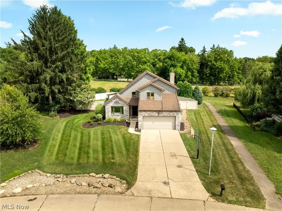 4905 Glenridge Ne Circle, Canton, OH 44714 - #2
