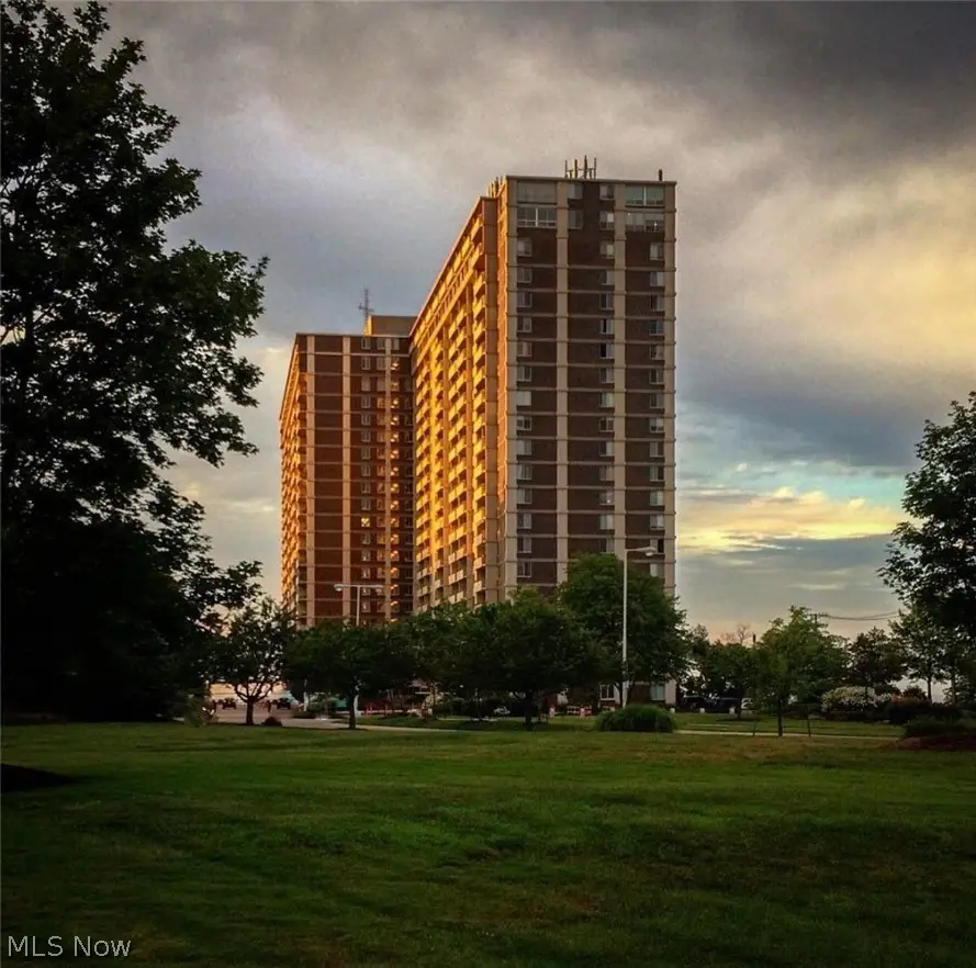 12900 Lake Avenue #622, Lakewood, OH 44107 - #1