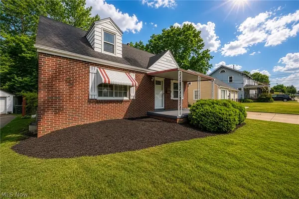 1320 19th Ne Street, Canton, OH 44714
