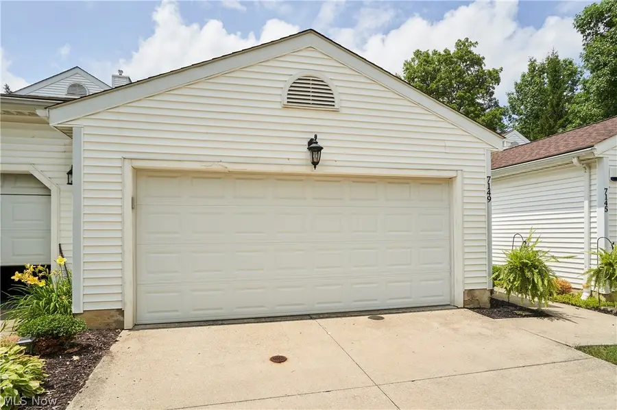 7149 W Cross Creek Trail, Brecksville, OH 44141 - #3