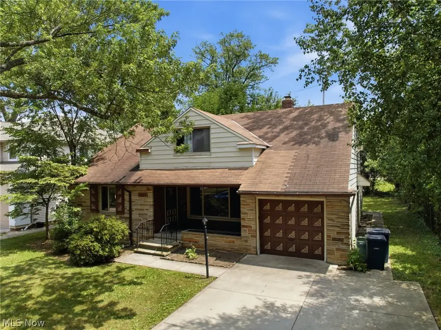 2537 Edgewood Road, Beachwood, OH 44122 - #3