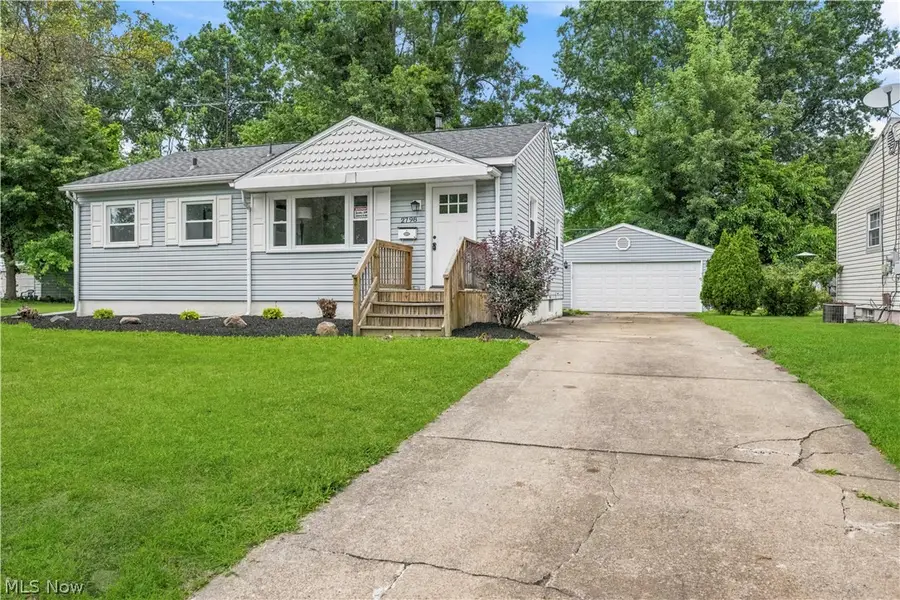 2798 Randolph Nw Street, Warren, OH 44485 - #2