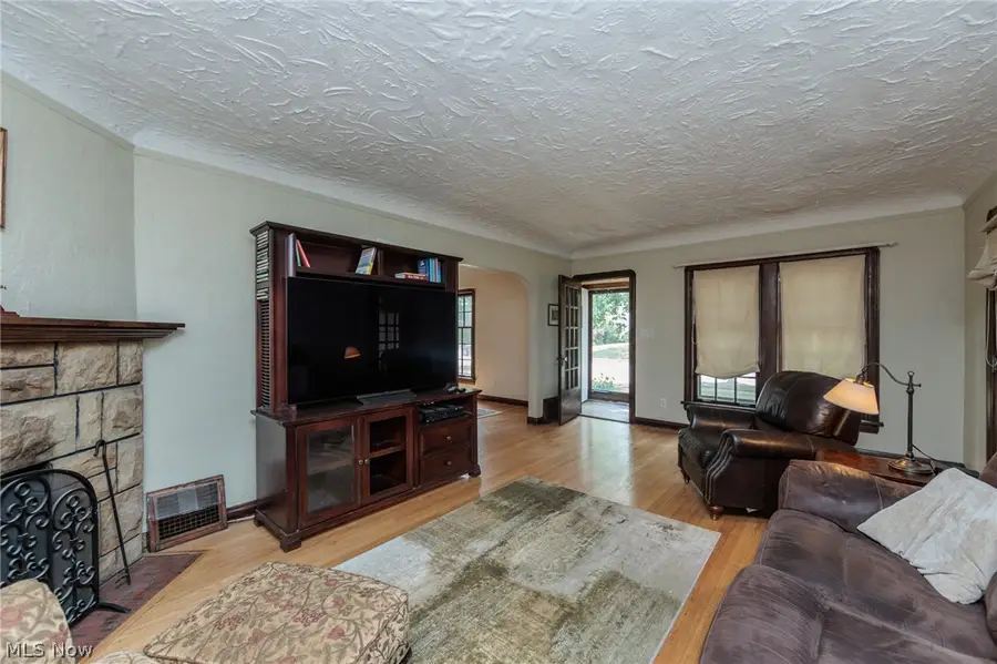 19726 Riverwood Avenue, Rocky River, OH 44116 - #3