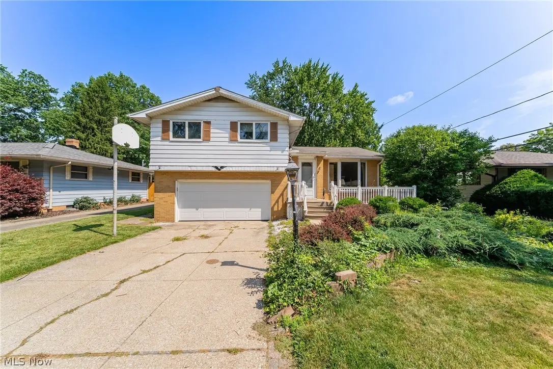 24432 Palm Drive, North Olmsted, OH 44070 - #1