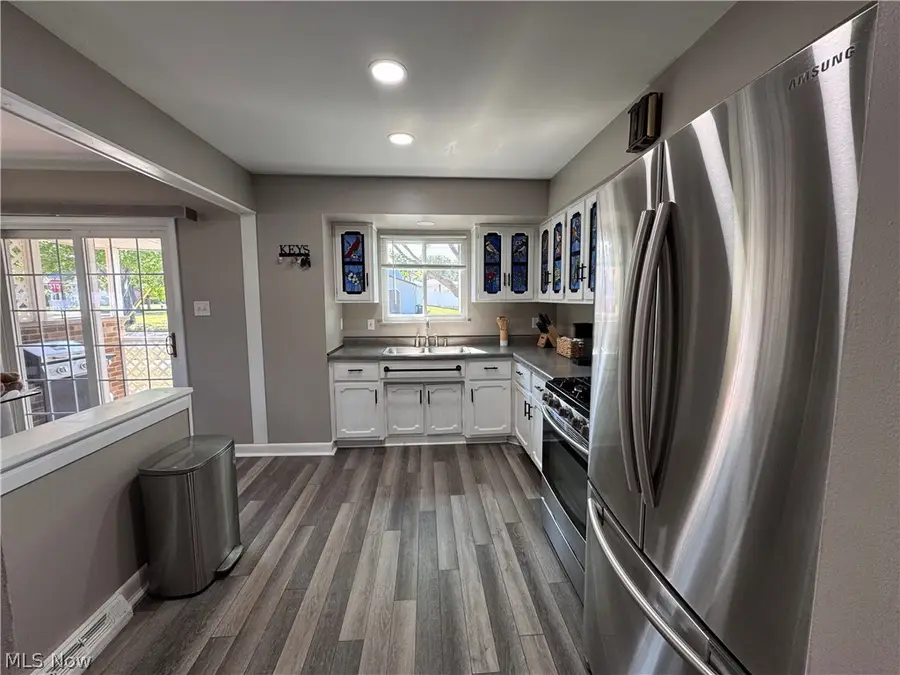 1096 Birch Lane, Cleveland, OH 44109 - #3