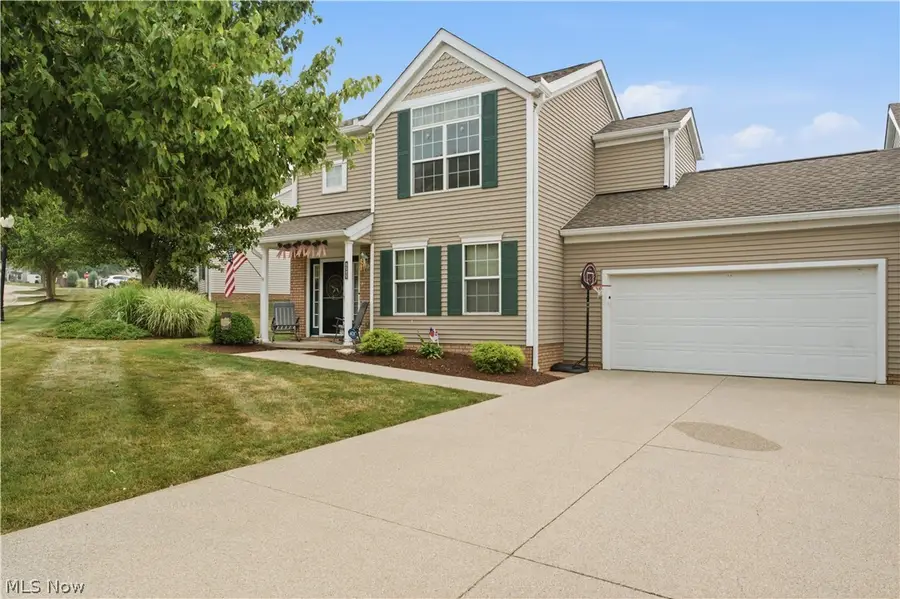 8585 Mandell Drive, Macedonia, OH 44056 - #2