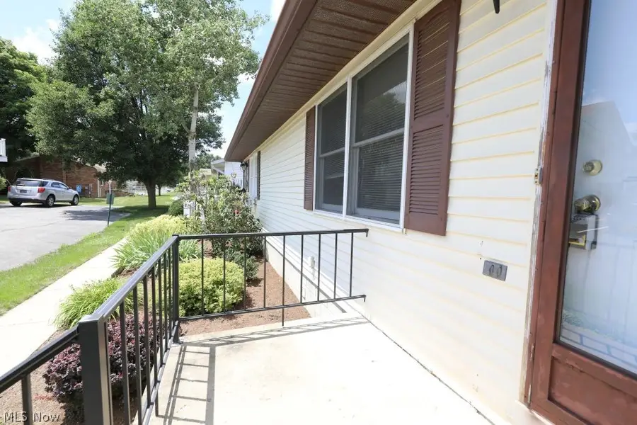 1269 Somerset Drive #B, Salem, OH 44460 - #2