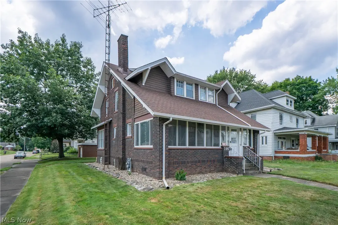 106 W Summit Street, Alliance, OH 44601 - #1