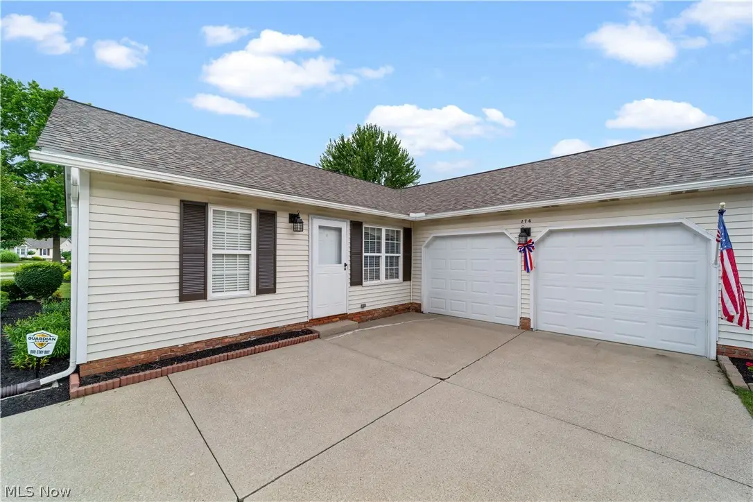 176 Newport Drive, Painesville, OH 44077 - #1
