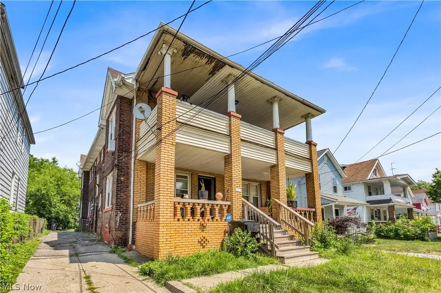 9607 Sophia Avenue, Cleveland, OH 44104 - #2