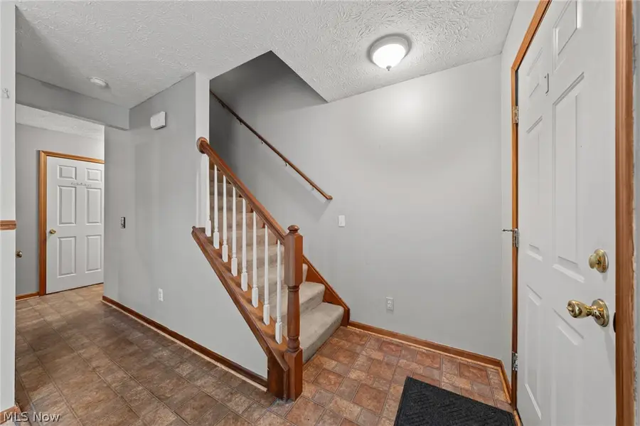 3072 Kelly Court, Akron, OH 44312 - #3