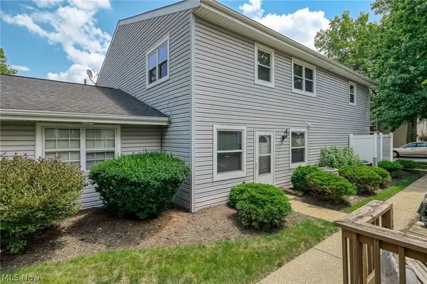 2455 Island Drive #B, Uniontown, OH 44685
