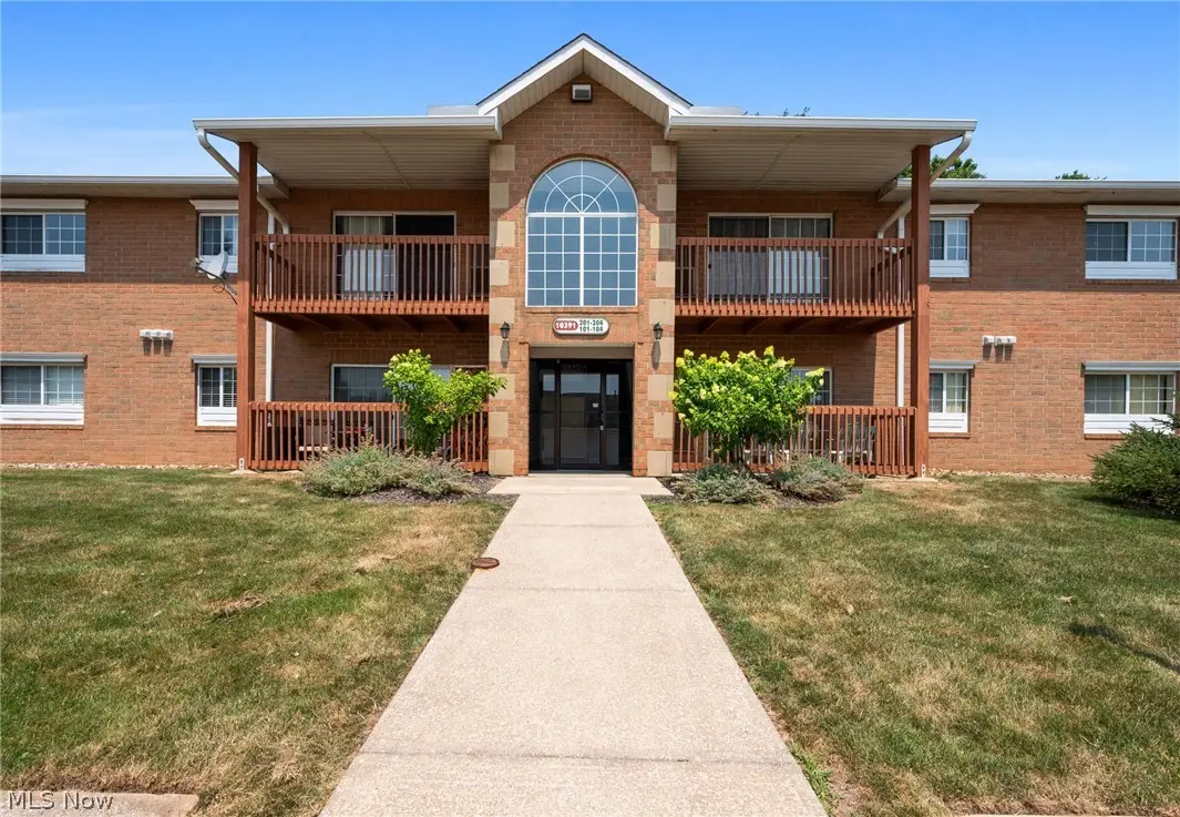 10391 Glenway Drive #202, Twinsburg, OH 44087 - #1