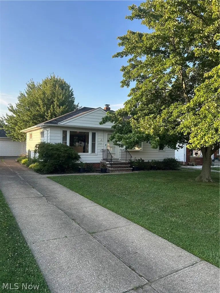 10982 Naomi Drive, Parma, OH 44130 - #1
